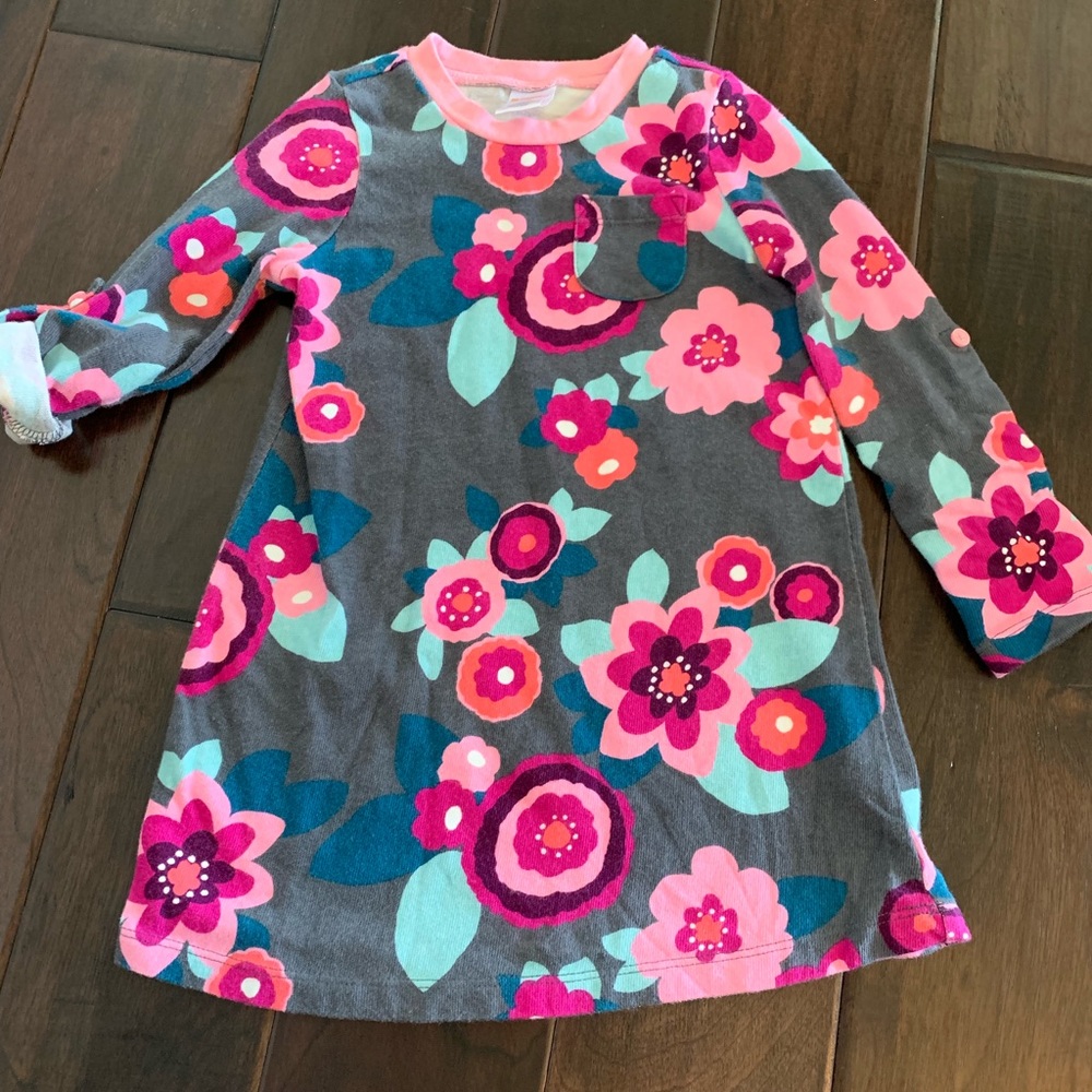 Girls dress or top